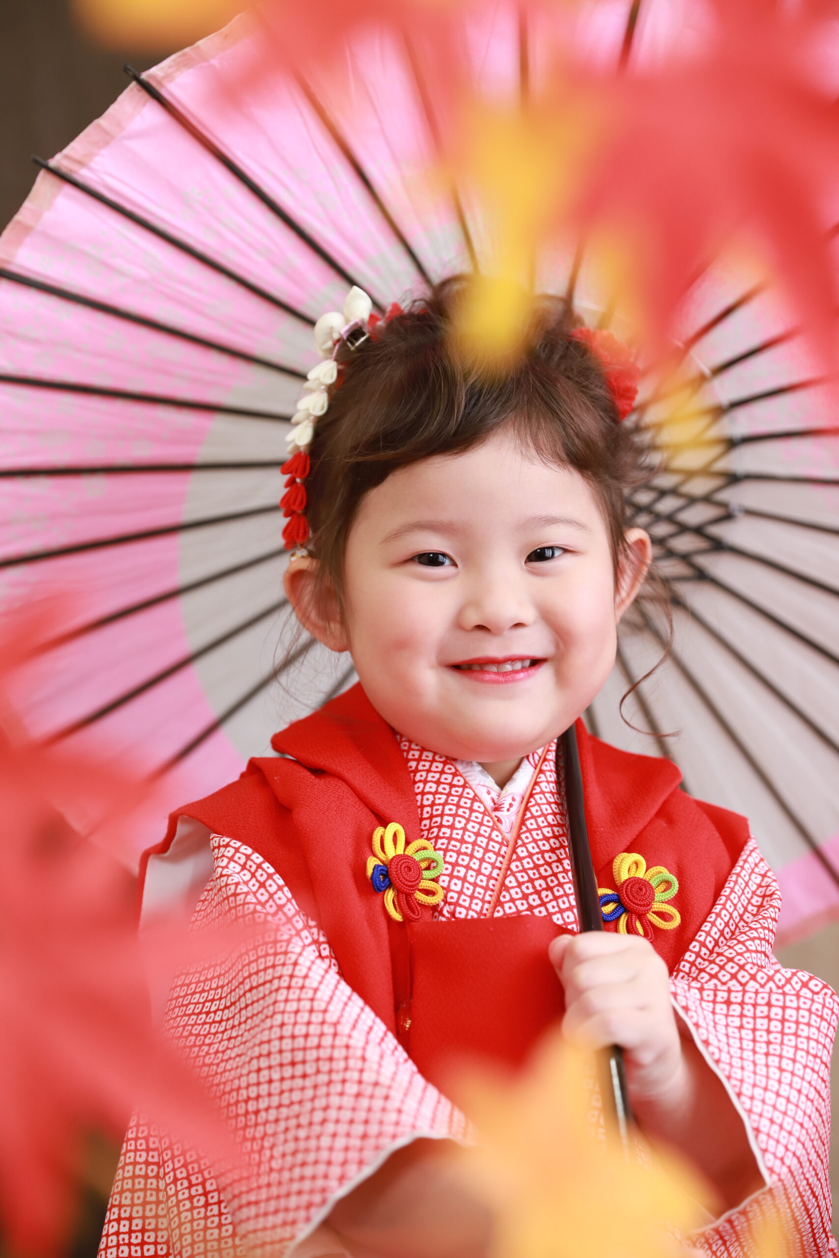 函南で3歳の七五三！赤い着物で撮影