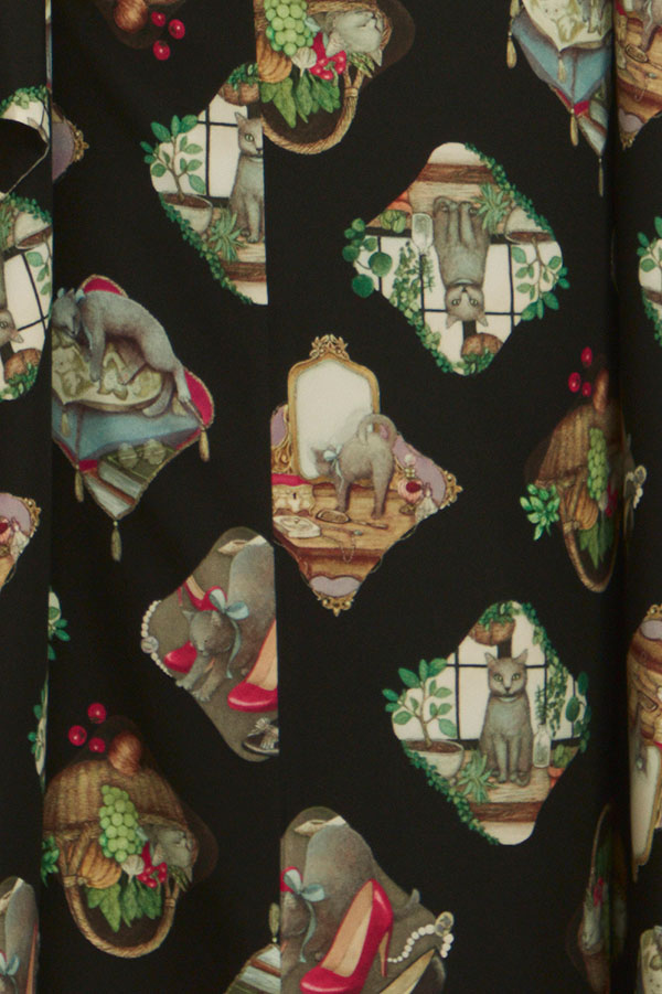 黒地に物語を閉じ込めた、シックで幻想的なモダン振袖〈No.FL-E102〉【NEW】の画像3枚目