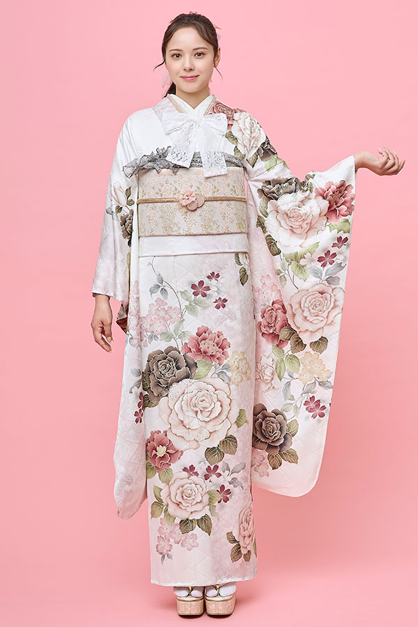 白ベースに淡ピンクの薔薇が咲く、やさしく可憐な古典柄振袖〈No.FL-E314〉【NEW】の画像2枚目